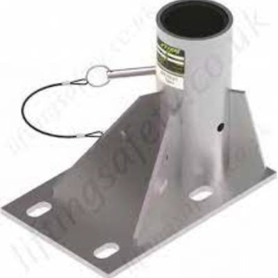 Piastra di montaggio per pavimenti in acciaio e in acciaio inossidabile personalizzata con parti di stampaggio OEM ODM