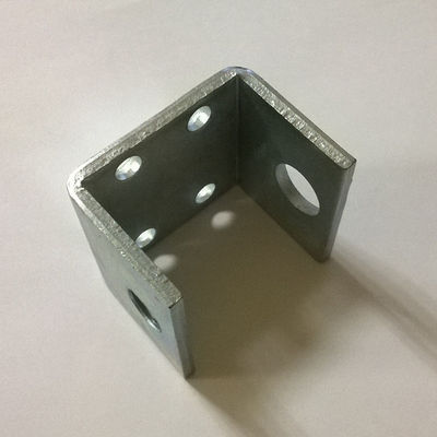 Scaffalatura di scaffalatura di gabinetto con stampo a supporto metallico a forma di U con tolleranza /- 0,02 /-0.05