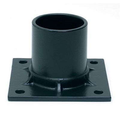 Fabbricazione di lampadari esterni rivestiti di nero con materiale in acciaio e base di palo di montaggio sul molo