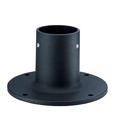 Fabbricazione di lampadari esterni rivestiti di nero con materiale in acciaio e base di palo di montaggio sul molo