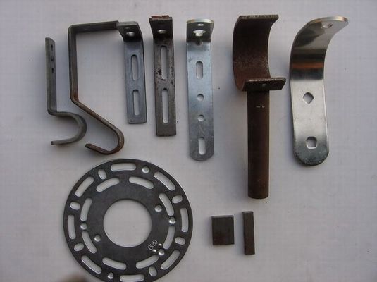 OEM personalizzato lamiera di acciaio inossidabile metallo stampaggio piegatura parti metallo hardware per il vostro