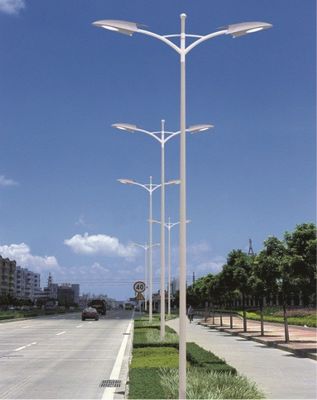 6M 8M 12M tubo di acciaio galvanizzato rotondo piegatore singolo doppio braccio palo di luce stradale esterno