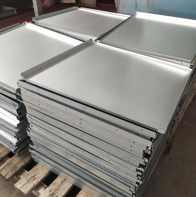 Prodotto di stampaggio metallico di precisione per taglio laser su lamiera di metallo su misura