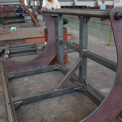 Supporto per tubi di saldatura in acciaio al carbonio personalizzato per ricambi di acciaio leggero in ferro industriale