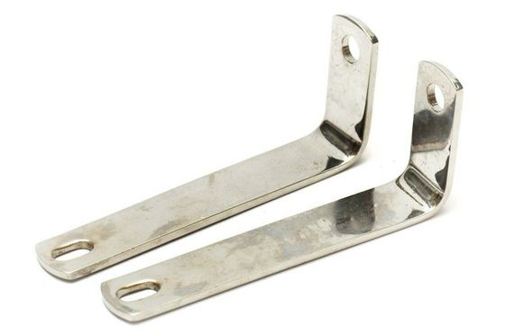 Montaggio di scaffali di armadietti a supporto triangolare con supporto in metallo a forma di L