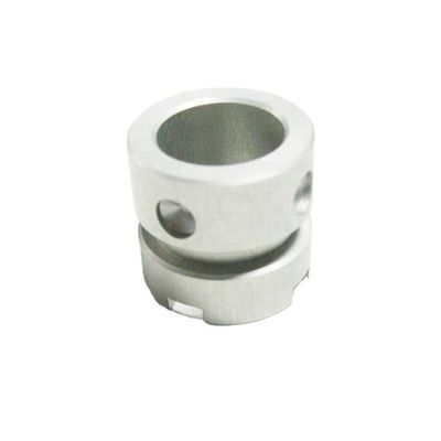 Parti di ricambio auto per hardware perforato personalizzato per la vendita diretta Tolleranza /- 0,02 /- 0.05