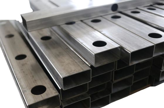 Fabbricazione su misura di tubi di acciaio quadrati di rivestimento in polvere di lamiere di metallo per prodotti