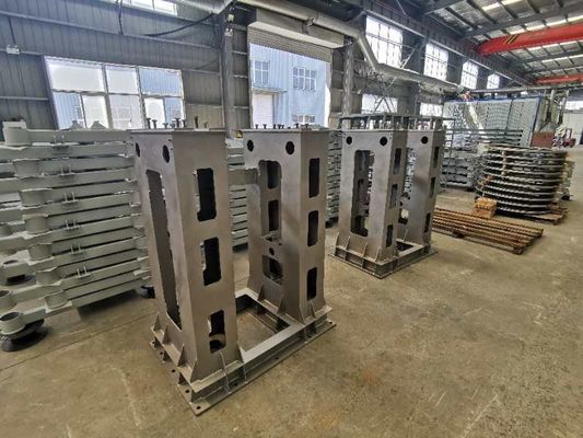 Lavoro di piegatura di lamiere di acciaio inossidabile su misura per la fabbricazione di supporto lucidato