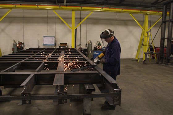 Scelta di materiale personalizzato Saldatura e fabbricazione di cornici metalliche di grandi dimensioni per motori