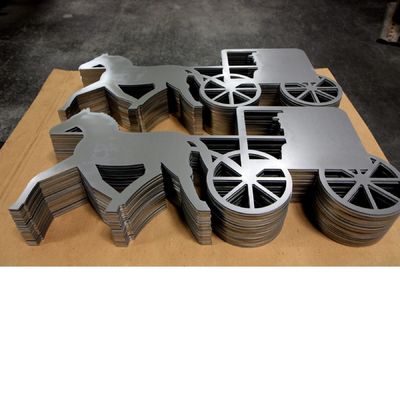 Fabbricazione di lamiere metalliche personalizzate per le esigenze di taglio e saldatura a laser