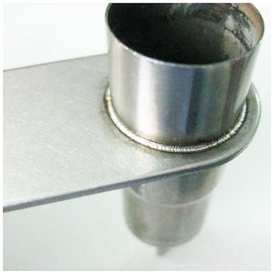 Parti di saldatura per stampaggio metallico su misura realizzate con base di piedistallo in acciaio elettrogalvanizzato