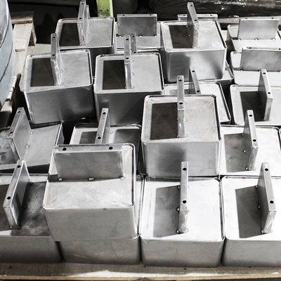 Fabbricante di stampaggio metallico di precisione per parti profissionali personalizzate di lamiera di metallo