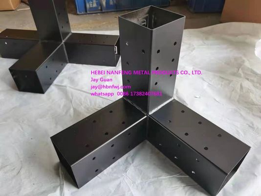 Industria 3 Way Steel Arm Pergola Corner Bracket per 4x4 Punti in legno ISO9001 2015 Certificato
