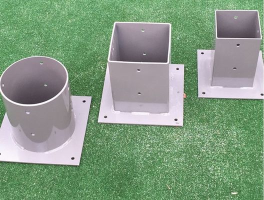 Base di poste metalliche rivestite in polvere per la costruzione di pavimenti compositi in alluminio lucidato