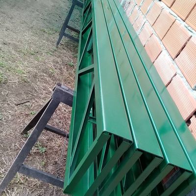 Colore personalizzato Cornice spaziale personalizzata Trave Struttura in acciaio Struttura del tetto
