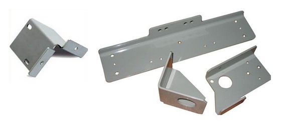 Brackets di stampo in ferro rivestito in polvere per accessori e componenti in lamiera di metallo personalizzati
