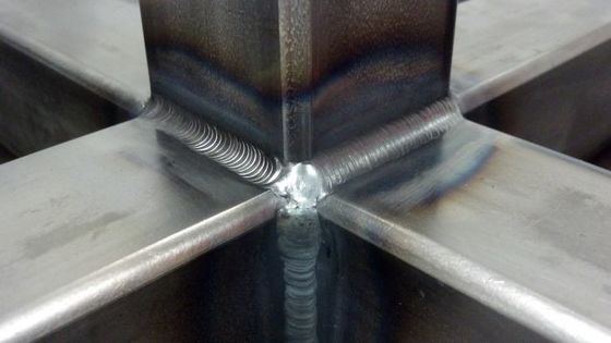 Fabbricazione di saldature per metallo su misura