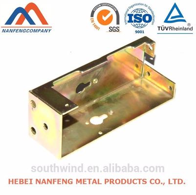 Fabbricazione professionale su misura di supporti metallici stampati per sistemi di energia solare