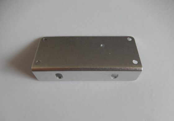 Parti di stampaggio in alluminio di livello industriale con dimensioni e spessore personalizzati da 0,1 mm a 12 mm