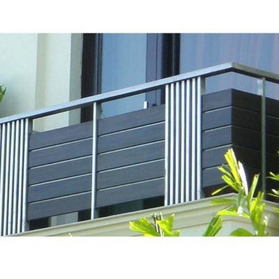 Griglia in acciaio personalizzata per scale balcone e cancello prestazioni pesanti garantite