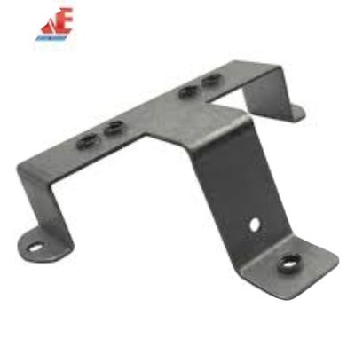 Logo personalizzato Parti di foglio di metallo Taglio laser Stampaggio Acciaio Aluminio Parete di montaggio bracket
