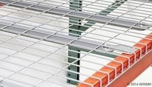 Acciaio laminato a freddo Custom OEM Pro Gulf Shelf Steel Wire Mesh Decking per pallet Racking