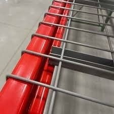 Acciaio laminato a freddo Custom OEM Pro Gulf Shelf Steel Wire Mesh Decking per pallet Racking