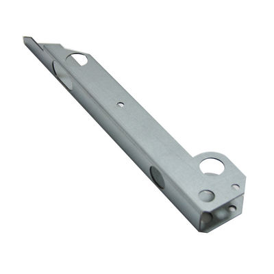 Stampaggio su lamina di metallo su misura Parti di piegatura automobilistica con spessore 0,5 mm-25 mm di alluminio